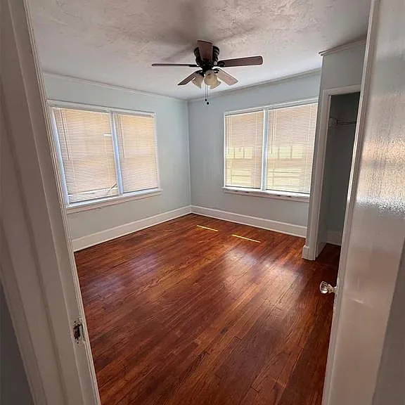 1537 NW 45th St — Photo 16