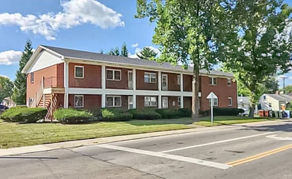 1st image of 105 N Maple Ave