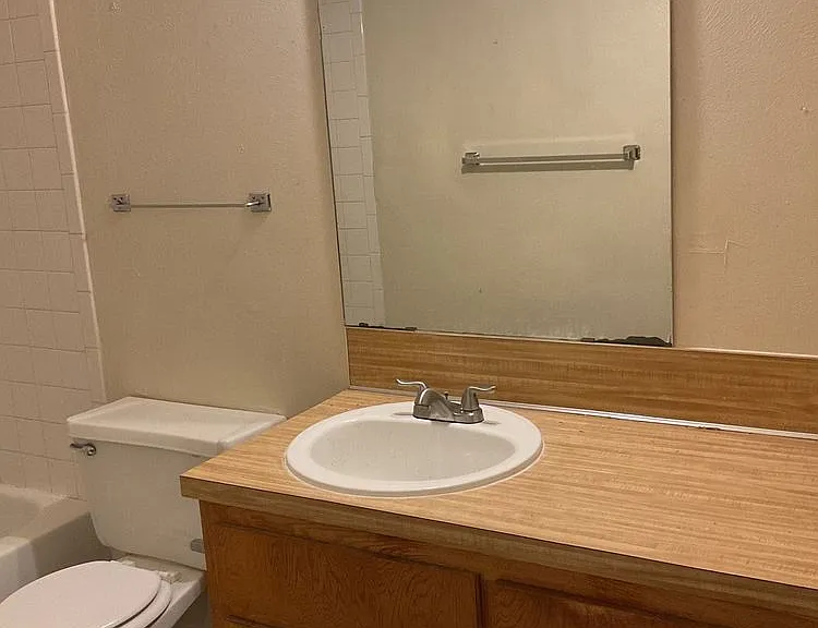 2106 Wheeler Ave #B — Photo 10
