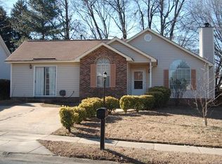 3723 Cedarbark Dr, Matthews, NC 28105