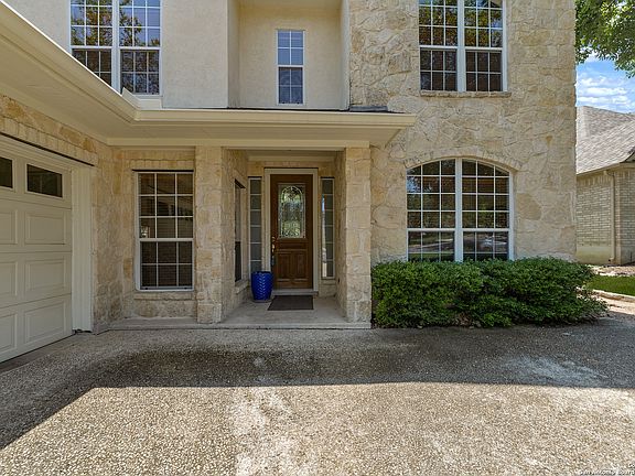 5th image of 1326 Walkers Way