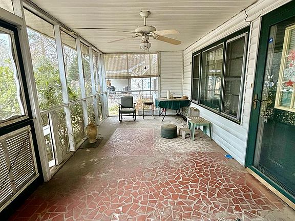 3rd image of 4231 Adams St