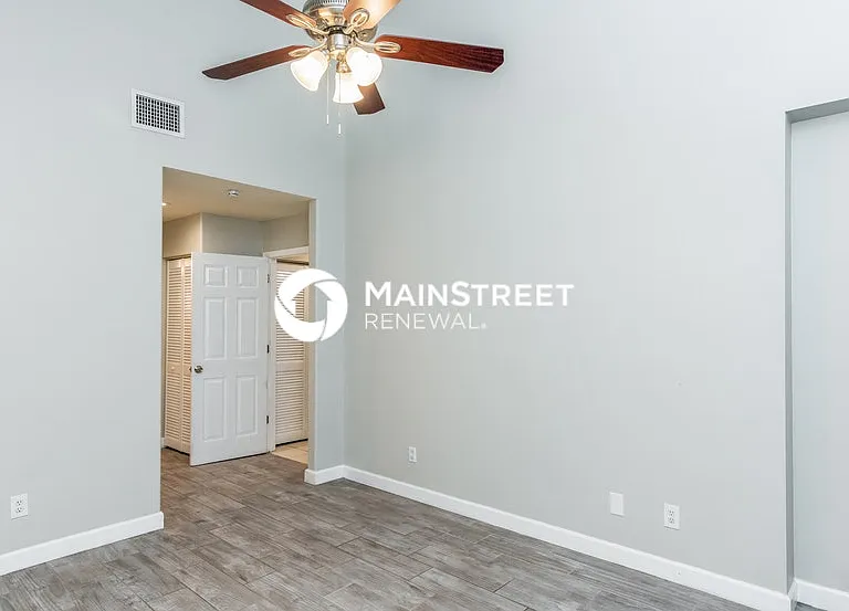 7270 Mauna Loa Blvd — Photo 12