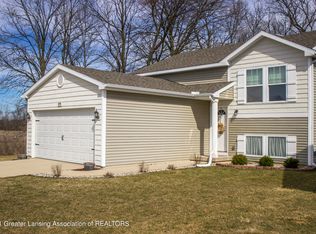 15795 Carnoustie Dr, Lansing, MI 48906