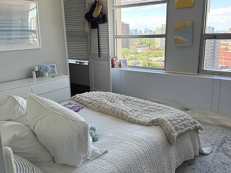 2626 N Lakeview Ave #1612 — Photo 8
