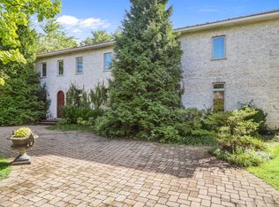 1405 Christina Ln, Northbrook, IL