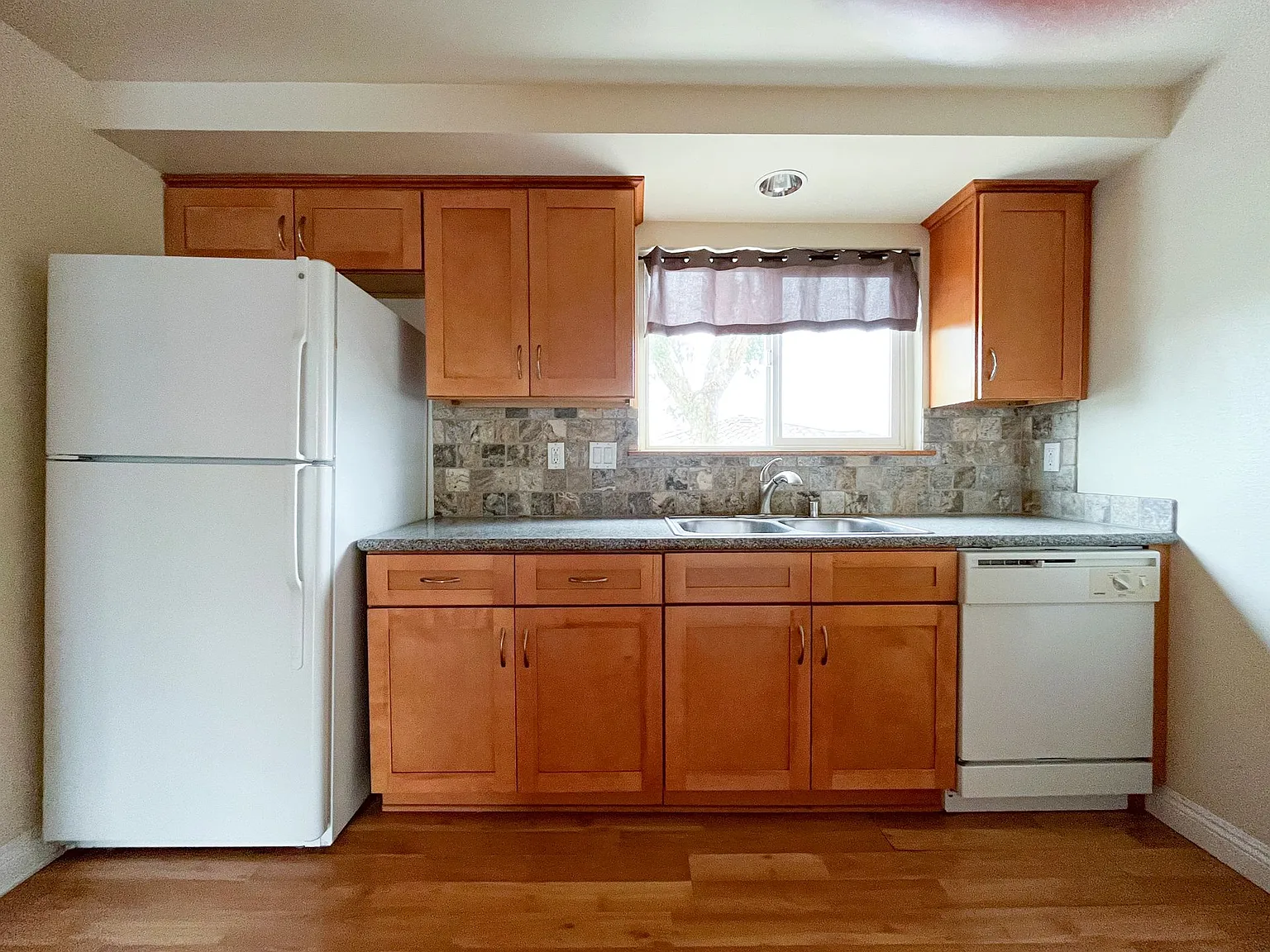 311 W Palm Ave — Photo 2