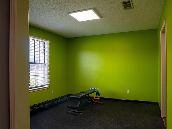 3rd image of 6623 Mount Palomar Dr