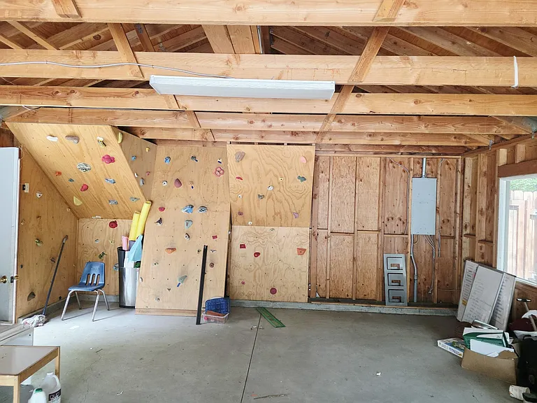 2121 Garfield Ave — Photo 24