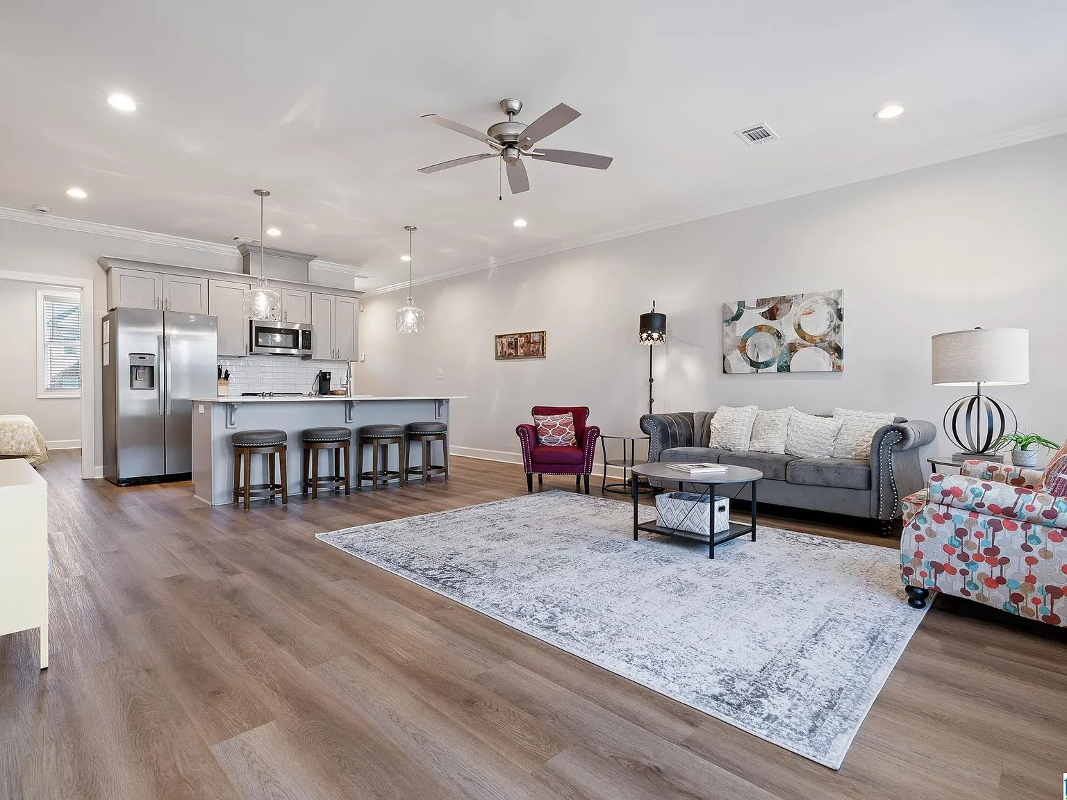 3 bed, 3.5 bath, 1792 sqft, $2,500 — Photo 4