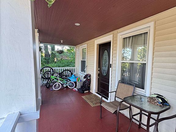 3rd image of 19 Ridgeway Street