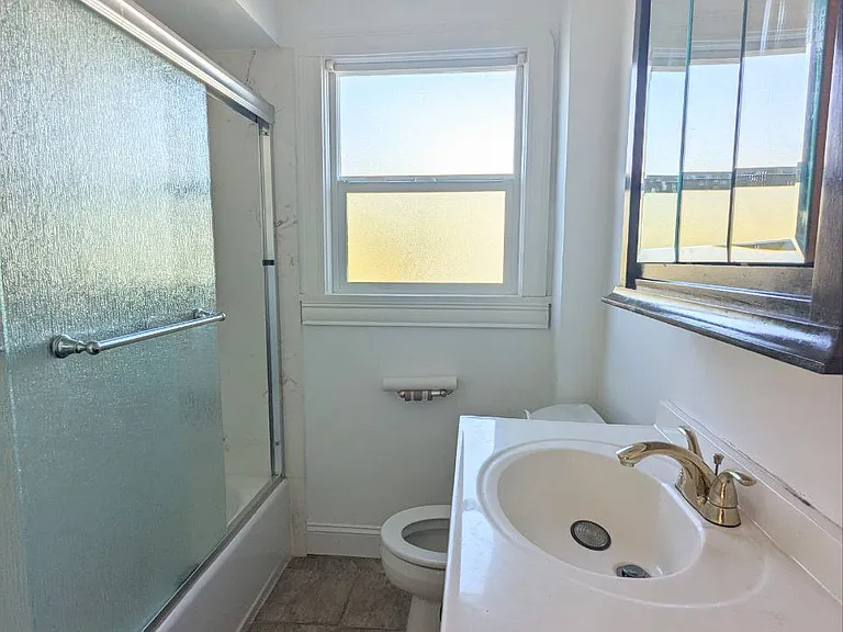 4736 Meldon Ave — Photo 10