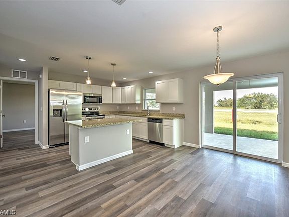 5th image of 5015 N Peachtree Cir