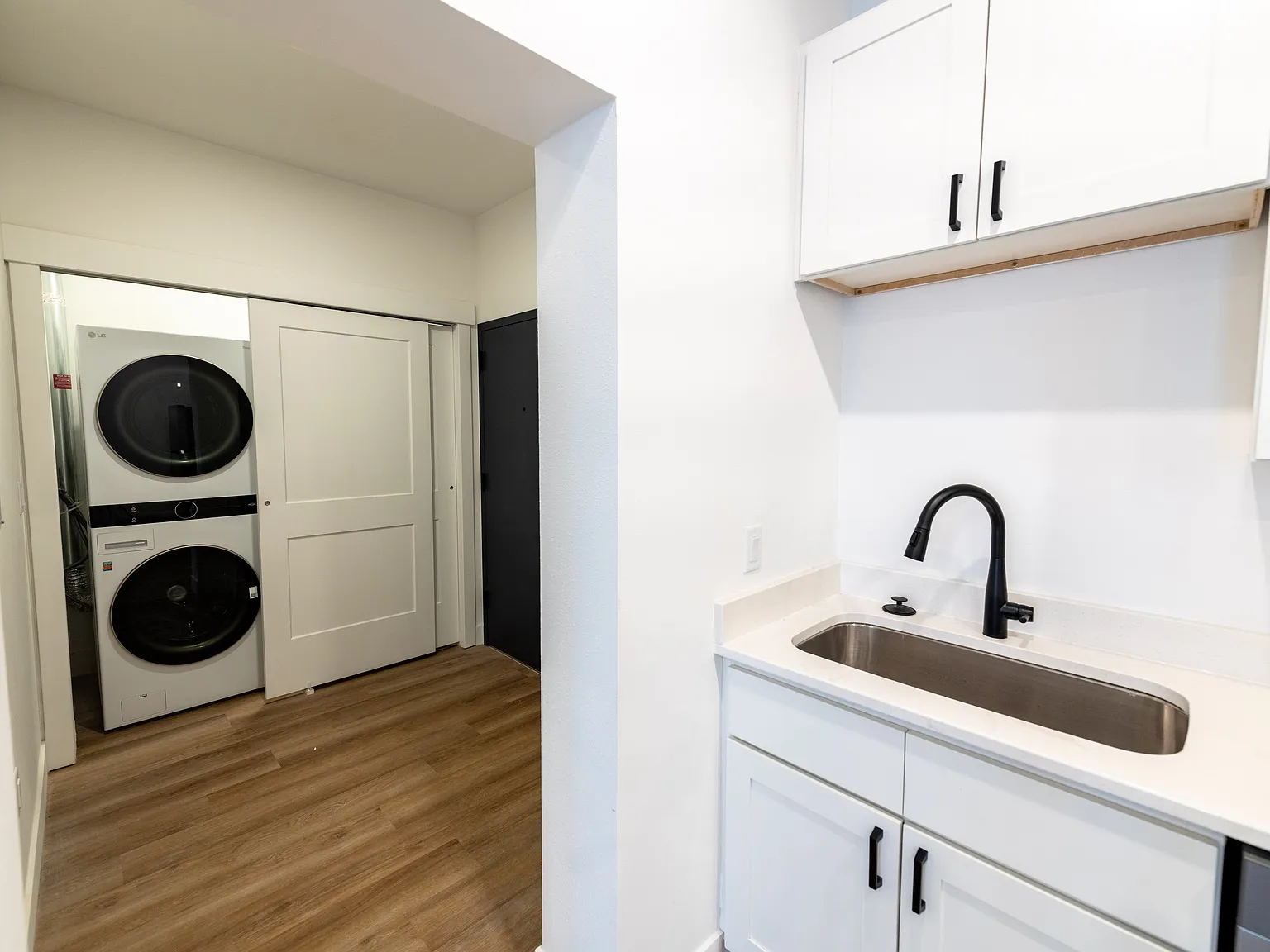 The Midland Apartments — Photo 2