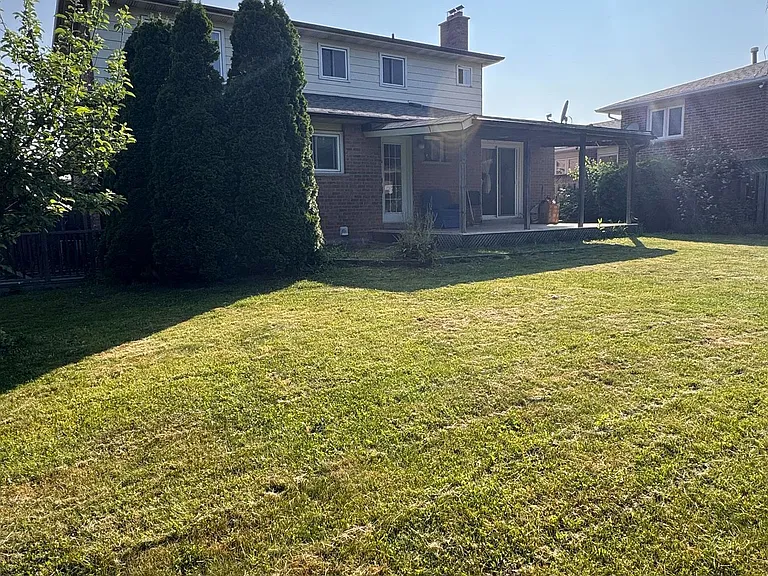 2425 Carlanne Pl #MAIN — Photo 35