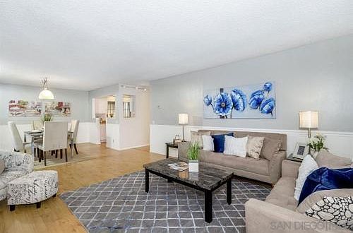 2nd image of 2522 Clairemont Dr Unit 101