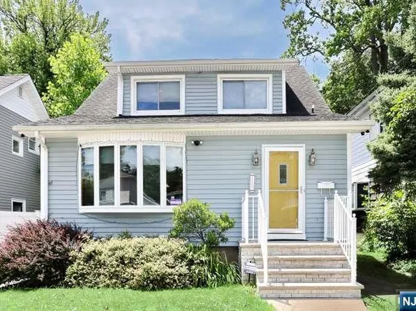 119 McKinley Ave, Dumont, NJ 07628