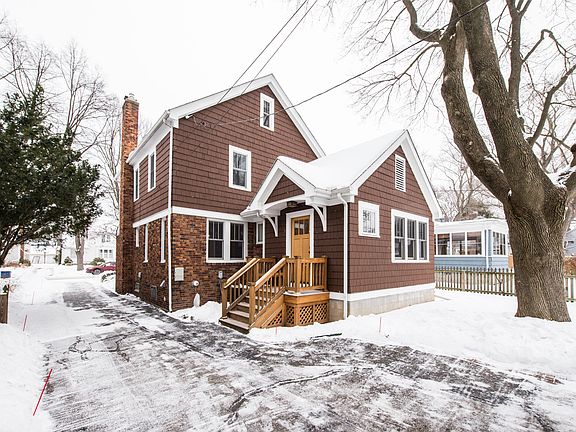 2nd image of 1422 Morton Ave
