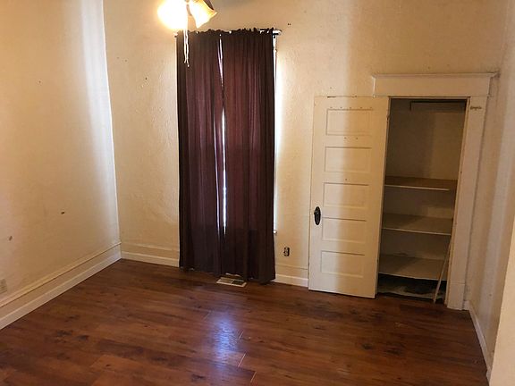 4th image of 1116 E Ermina Ave