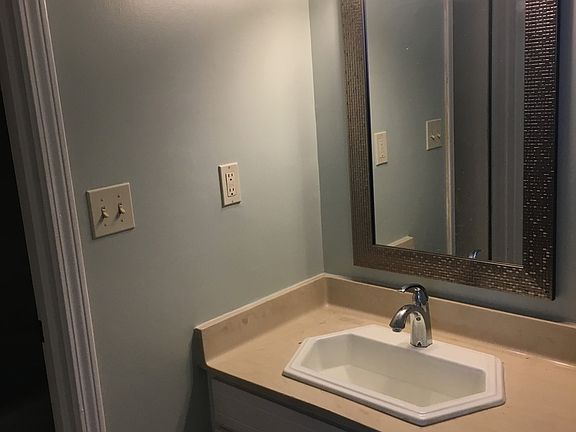 4th image of 925 Cleveland St Unit 267