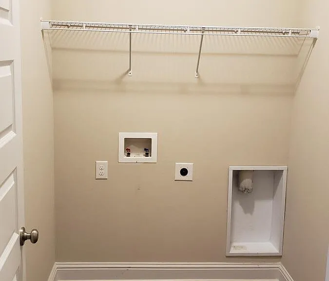 24490 Kipling Ct — Photo 18