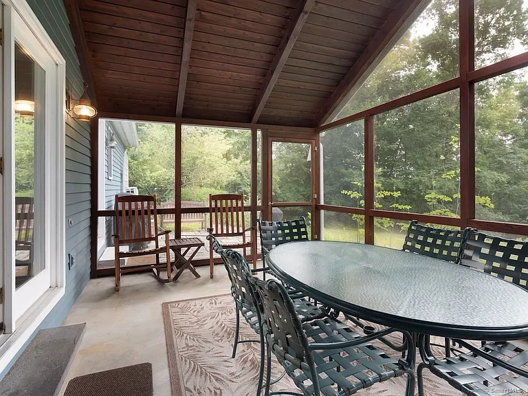 32 Burton Rd — Photo 13