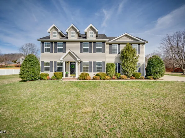 127 Sterling Ct, Bluff City, TN 37618