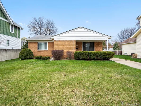 101 Fisher Ct, Clawson, MI 48017