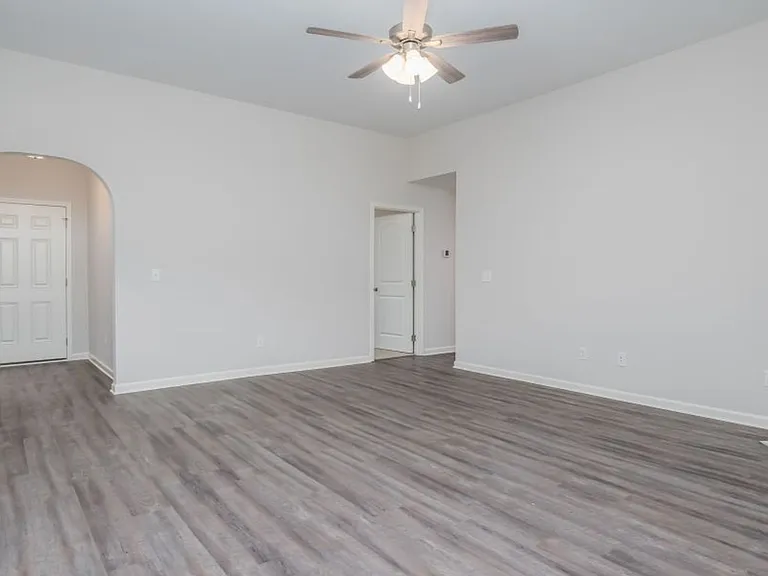 6147 Ridgeside Blvd — Photo 4