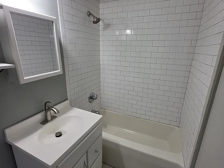 38 Bingham St #3 — Photo 3