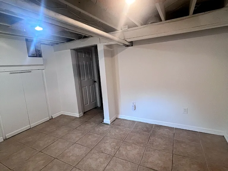 6113 Arbor St — Photo 28