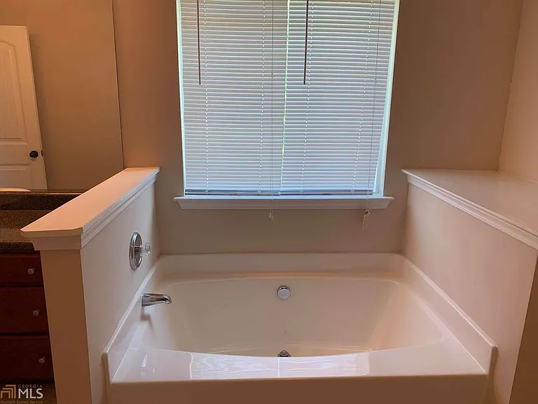 25 Wexford Way — Photo 17