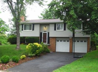 16011 Normandy Ct, Woodbridge, VA 22191