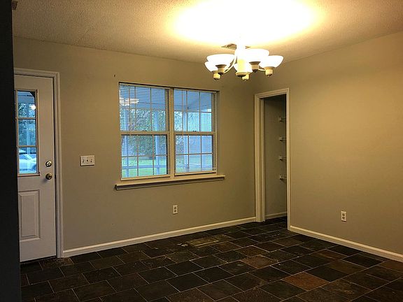 4th image of 4256 Shadowwood Dr