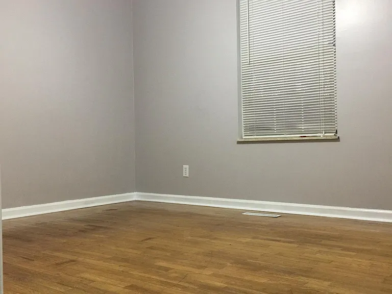 10114 Tyler Ct — Photo 23