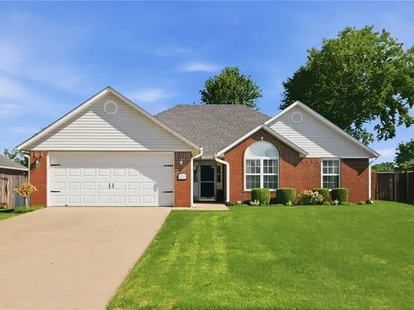 6109 W Pleasant Pl, Rogers, AR 72758