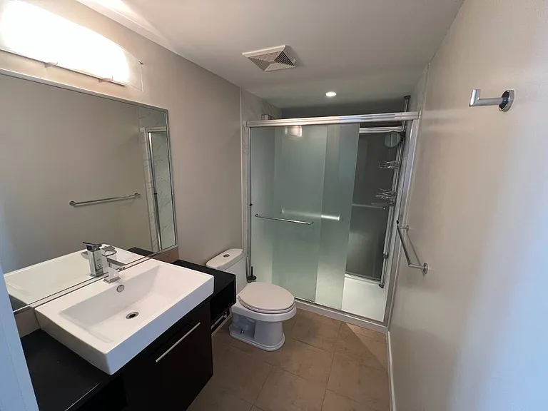 1907-188 Keefer Pl #1907 — Photo 16