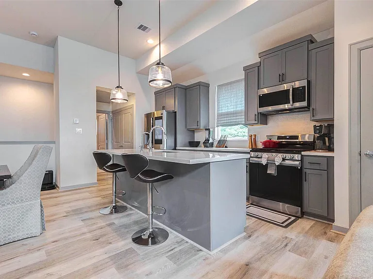 4502 Buck St — Photo 2