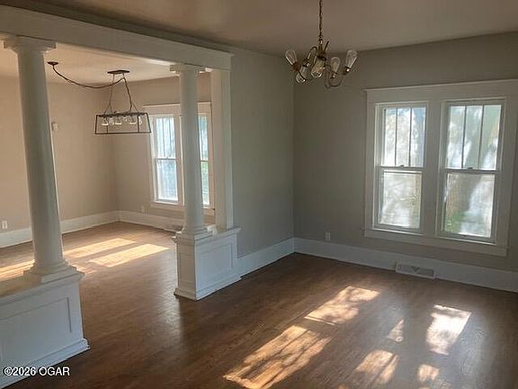 3rd image of 1227 W Austin St