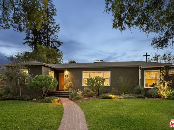 93 S Daisy Ave, Pasadena, CA 91107
