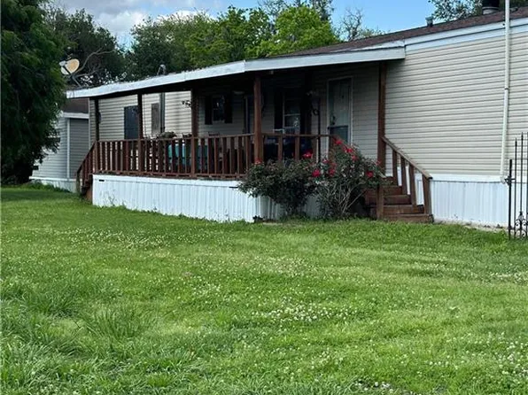 5130 Canal St, Lafitte, LA 70067