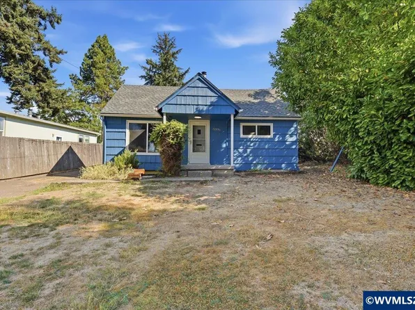 777 1/2 E Milton St, Lebanon, OR 97355