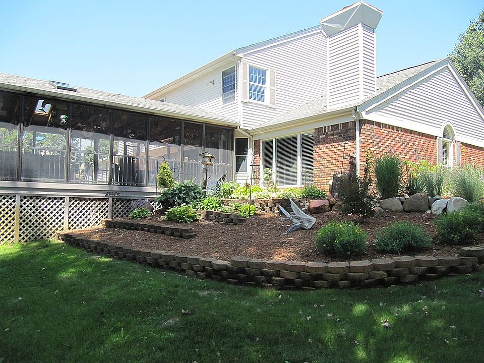 2nd image of 3933 Edmonton Ct