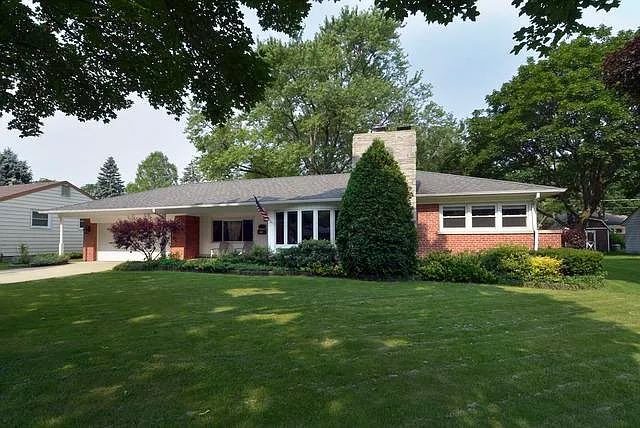 908 S Evergreen Ave photo 1