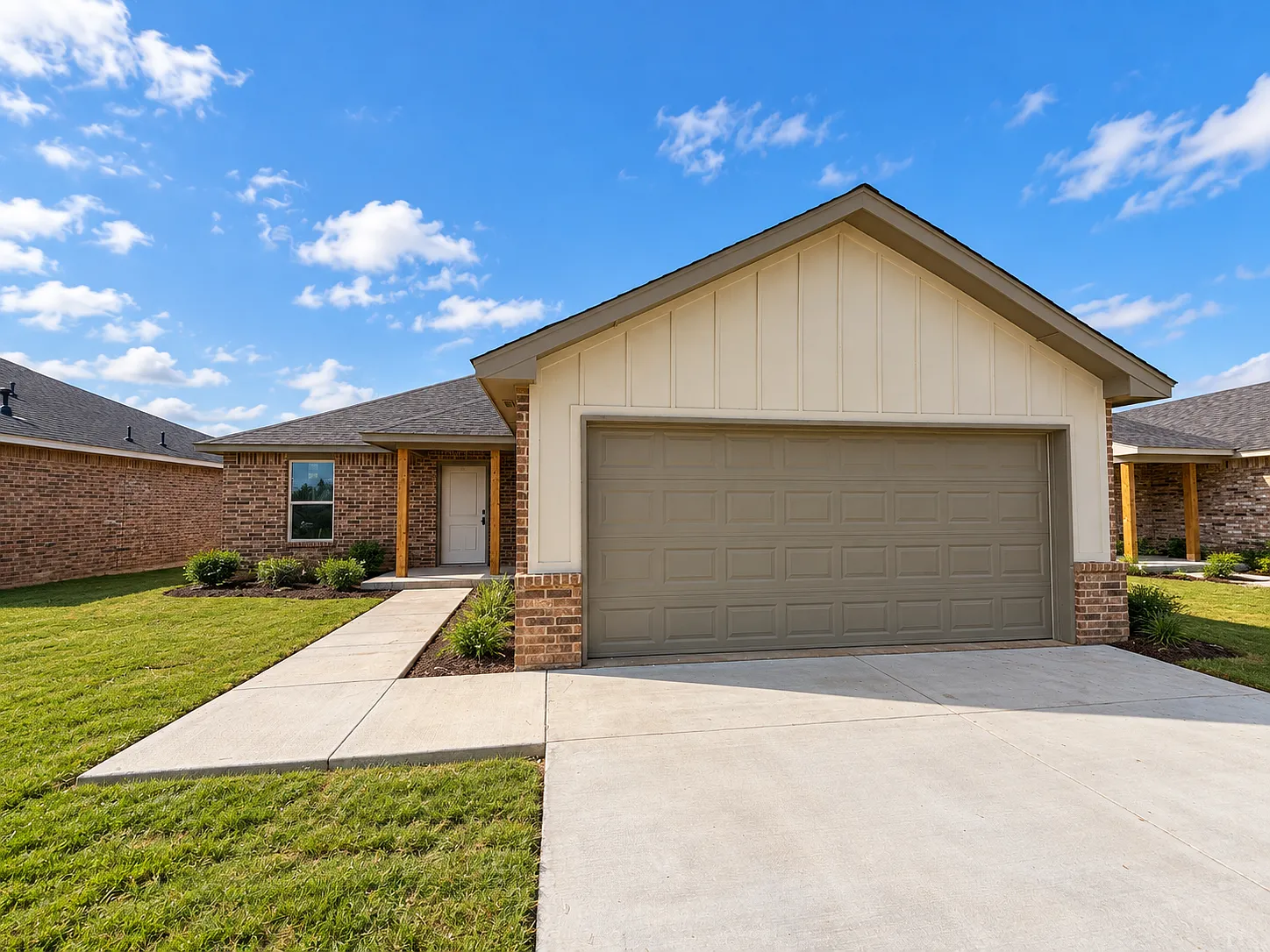 3 bed, 1200 sqft, $1,740 — Photo 2