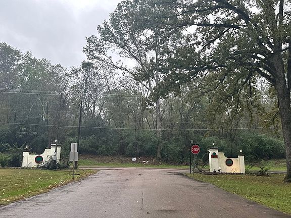 5th image of 1724 Hamilton Blvd