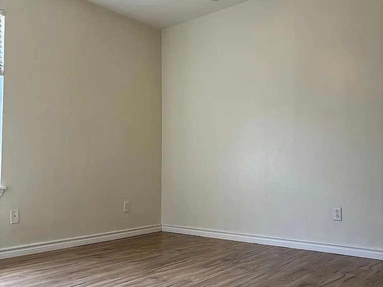3802 Notre Dame Cir — Photo 4