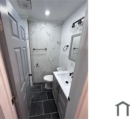 1332 Green St #1 — Photo 5