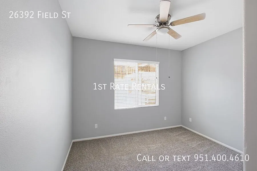 Large 5 bedroom home with downstairs bedroom — Photo 4