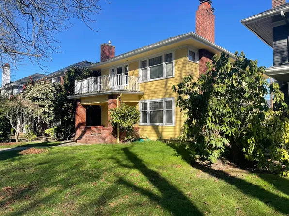 5260 17th Ave NE, Seattle, WA 98105